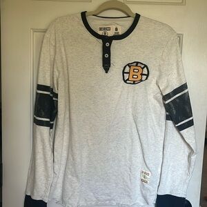 Boston Bruins CCM size small hockey shirt